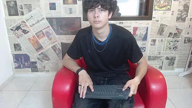 Snapshot of sebastian_rougue chatting on 03/30/26, 09:49 sebastian rougue online show from 03/30/26, 09:49