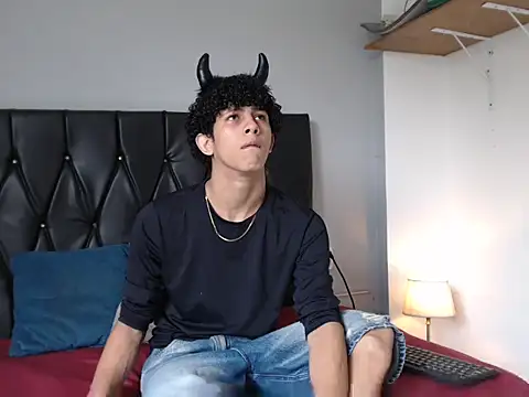 JIMM MENDOZA online show from 03/29/26, 04:40