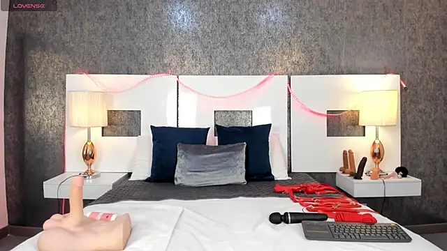 Snapshot of anna__lu chatting on 04/08/26, 12:38 anna lu online show from 04/08/26, 12:38