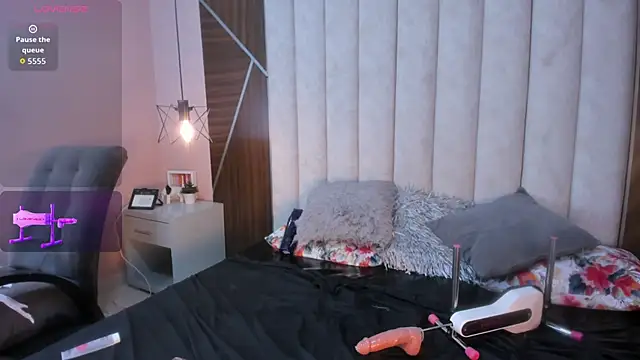 Snapshot of CAROLYNFOSTER chatting on 04/01/26, 01:41 CAROLYNFOSTER online show from 04/01/26, 01:41