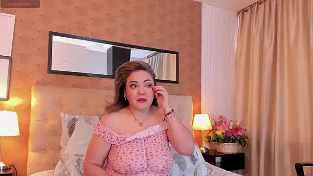 Snapshot of Natashablade__ chatting on 04/07/26, 11:54 Natashablade online show from 04/07/26, 11:54