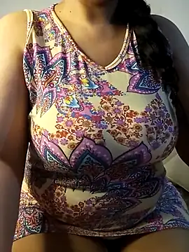 Snapshot of orla-love chatting on 06/04/26, 09:32 orla-love online show from 06/04/26, 09:32