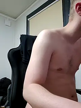 Snapshot of Aceyguy chatting on 04/09/26, 07:19 Aceyguy online show from 04/09/26, 07:19