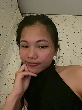 Snapshot of Mi-Lani chatting on 04/09/26, 02:11 Mi-Lani online show from 04/09/26, 02:11