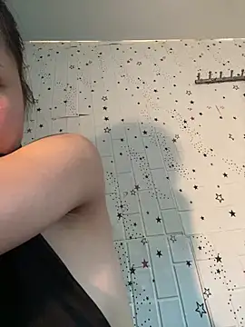 Snapshot of Mi-Lani chatting on 04/10/26, 03:34 Mi-Lani online show from 04/10/26, 03:34