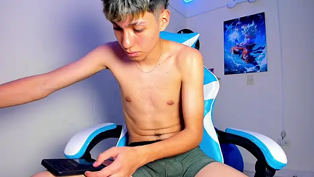 Snapshot of harry_jonshon96 chatting on 03/26/26, 04:51 harry jonshon96 online show from 03/26/26, 04:51