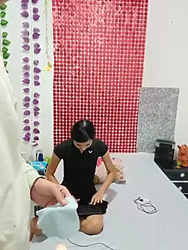 Geneviieve and scott hot online show from 04/30/26, 01:01