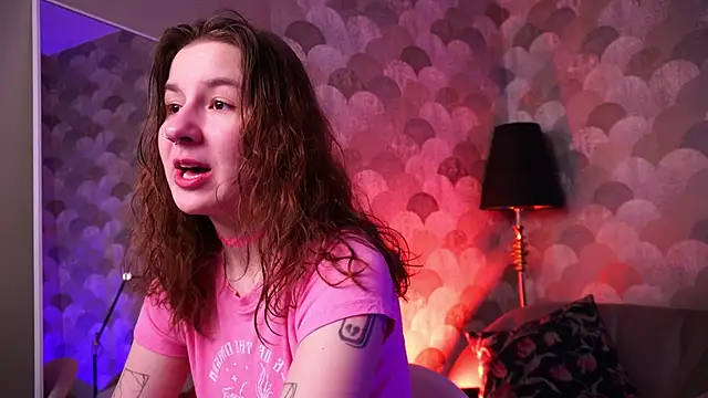 Snapshot of Frantease chatting on 04/14/26, 05:35 Frantease online show from 04/14/26, 05:35