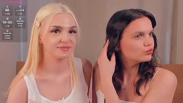 JuliannPaysour online show from 04/08/26, 07:41