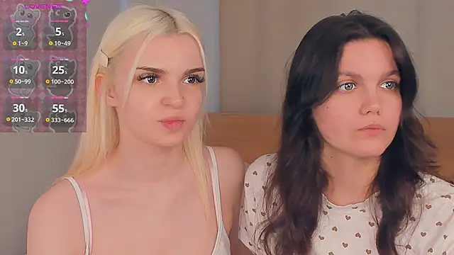 JuliannPaysour online show from 04/16/26, 07:42