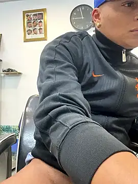 Snapshot of melreydelmambo chatting on 04/15/26, 06:59 melreydelmambo online show from 04/15/26, 06:59