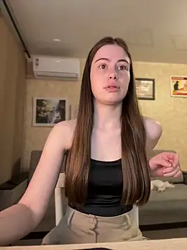 Sofi Sofa online show from 04/07/26, 07:31