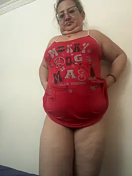 Snapshot of Martinacurvy_ chatting on 04/06/26, 12:08 Martinacurvy online show from 04/06/26, 12:08