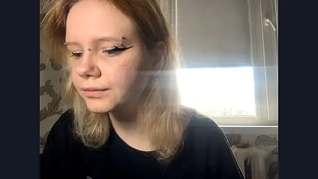 KrystenHoye online show from 04/05/26, 12:24