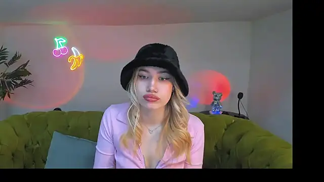 blonde angell online show from 04/14/26, 01:17