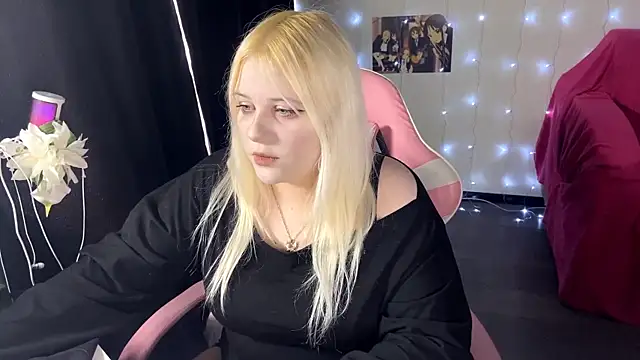 Tina Evanss online show from 04/01/26, 06:47