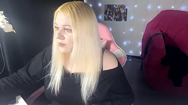 Tina Evanss online show from 04/03/26, 06:44