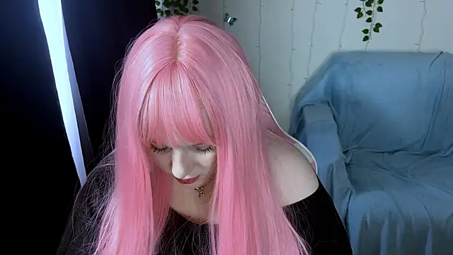 Tina Evanss online show from 04/21/26, 08:31