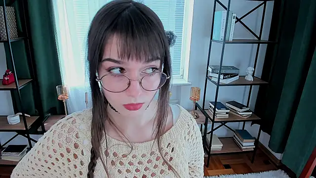 LaelIvie online show from 04/13/26, 08:31