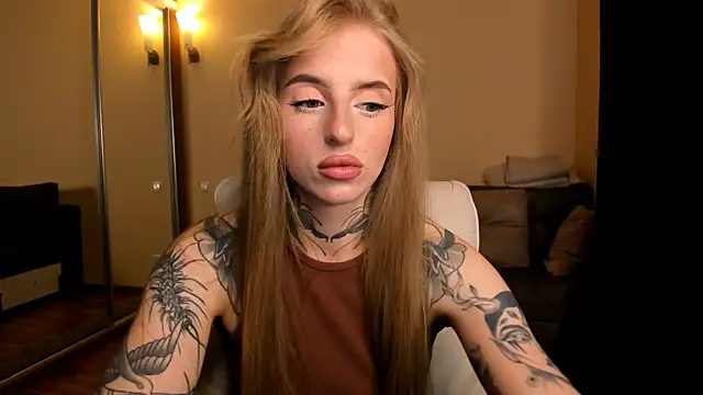 Snapshot of harley_kimm chatting on 07/24/26, 05:49 harley kimm online show from 07/24/26, 05:49
