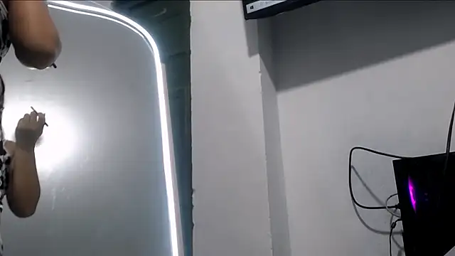 Snapshot of MIA_GT777 chatting on 04/08/26, 12:21 MIA GT777 online show from 04/08/26, 12:21