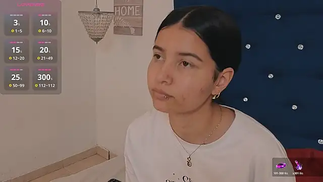 Snapshot of Morgansmithx chatting on 04/12/26, 03:39 Morgansmithx online show from 04/12/26, 03:39