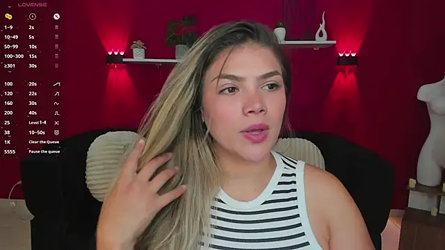 Sofia Velvetx online show from 04/08/26, 02:06