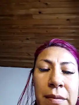 Snapshot of tatianabelli chatting on 06/07/26, 05:38 tatianabelli online show from 06/07/26, 05:38