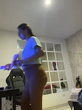 babylexi18 online show from 06/24/26, 07:24