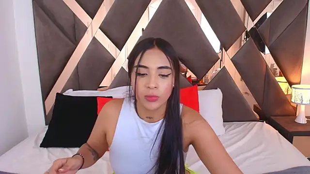 SaraStevenn online show from 04/07/26, 06:30