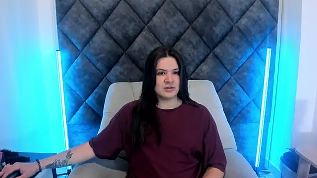 Snapshot of MatthewDavis_ chatting on 04/04/26, 11:29 MatthewDavis online show from 04/04/26, 11:29