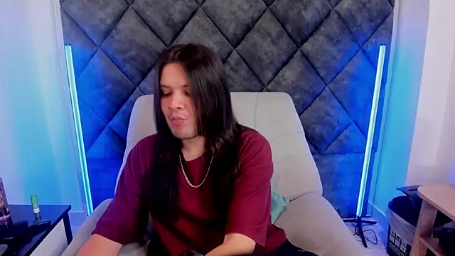 Snapshot of MatthewDavis_ chatting on 04/15/26, 11:39 MatthewDavis online show from 04/15/26, 11:39