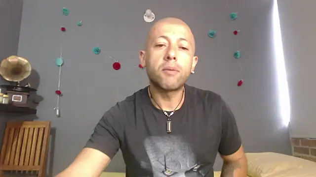  bonnie and clyde online show from 05/30/26, 09:23