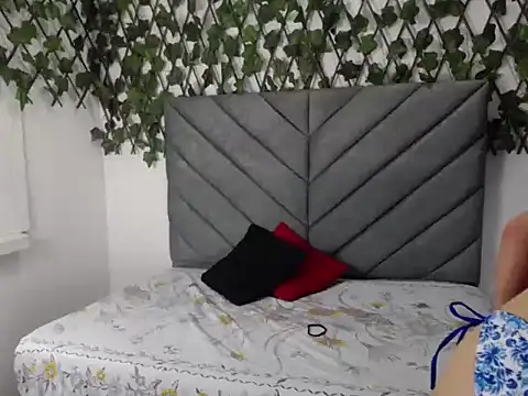 vmadeleynper online show from 04/18/26, 03:21