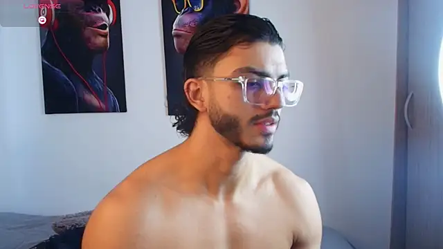 IamAxel03 online show from 04/02/26, 07:11