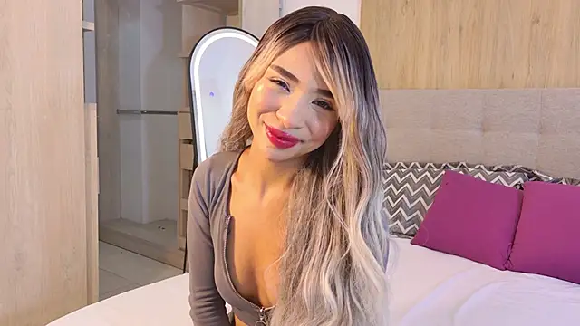 Snapshot of Sandy_Becker chatting on 04/10/26, 11:26 Sandy Becker online show from 04/10/26, 11:26