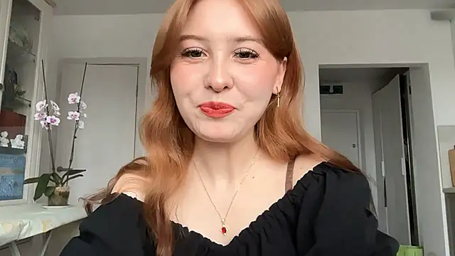 Snapshot of Amy_Bronson chatting on 04/11/26, 12:09 Amy Bronson online show from 04/11/26, 12:09