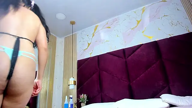 Snapshot of Lia_Nikol chatting on 04/01/26, 01:41 Lia Nikol online show from 04/01/26, 01:41