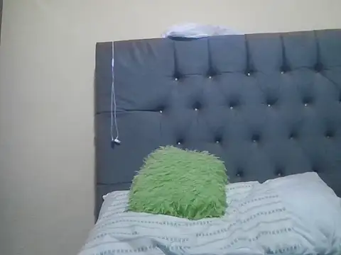 luis20212 online show from 03/28/26, 04:23