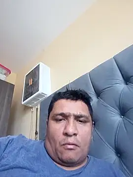 luis20212 online show from 04/08/26, 04:40