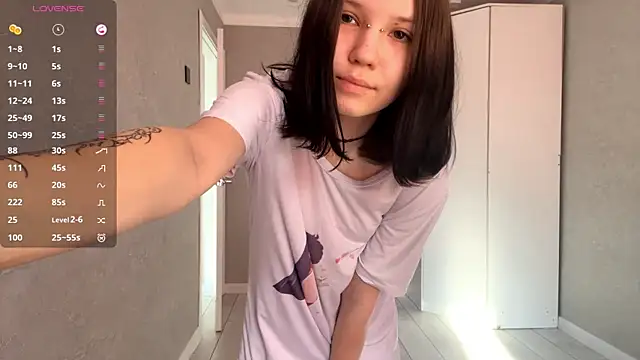 Snapshot of AmeliaMiotii chatting on 04/05/26, 10:12 AmeliaMiotii online show from 04/05/26, 10:12