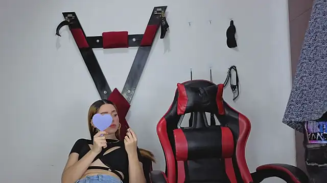 Hana and Zeta2026 online show from 04/05/26, 12:13