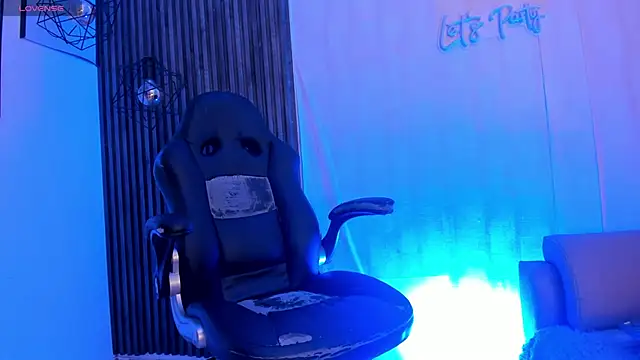 LexyNova  online show from 05/19/26, 07:42