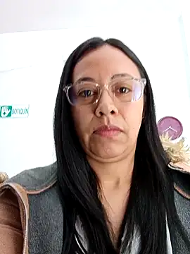 Snapshot of Violeta--7 chatting on 04/07/26, 01:33 Violeta--7 online show from 04/07/26, 01:33