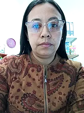 Snapshot of Violeta--7 chatting on 04/08/26, 01:33 Violeta--7 online show from 04/08/26, 01:33