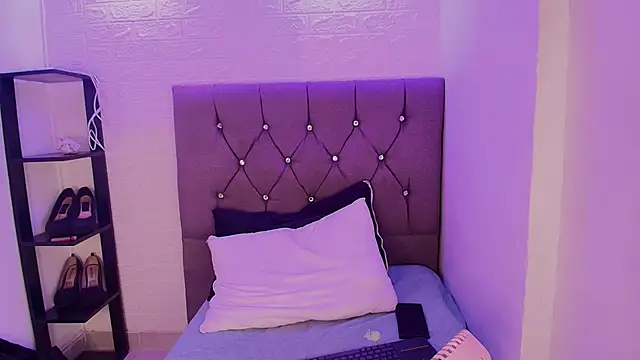 sweet  cherry1 online show from 04/07/26, 06:30