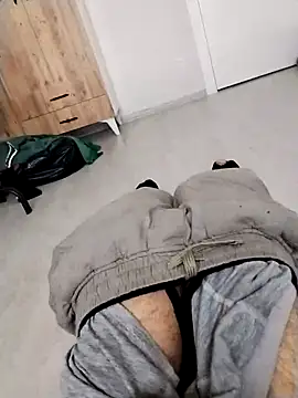 y2561 online show from 04/10/26, 07:46