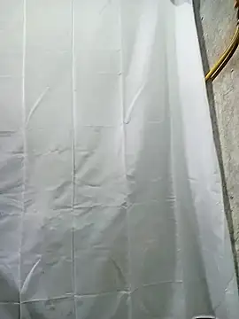 Snapshot of maira-hot chatting on 04/13/26, 08:03 maira-hot online show from 04/13/26, 08:03