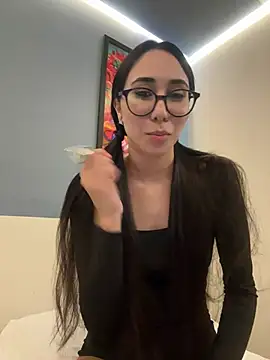 Snapshot of juliacosta chatting on 04/07/26, 06:52 juliacosta online show from 04/07/26, 06:52