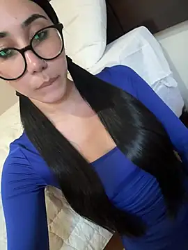 Snapshot of juliacosta chatting on 04/15/26, 07:58 juliacosta online show from 04/15/26, 07:58